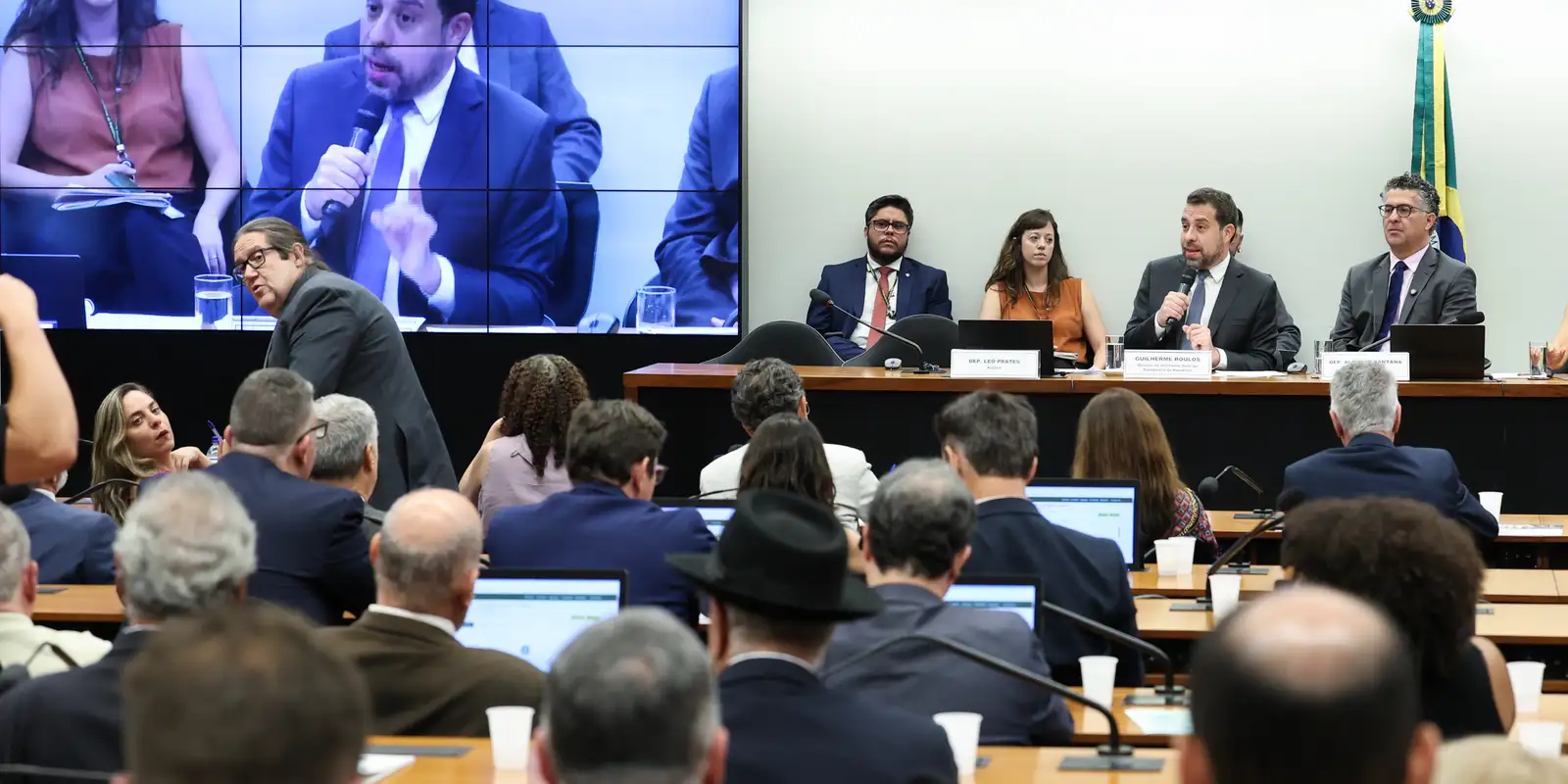 Boulos rejeita compensação a empresas em debate sobre o fim da escala 6x1