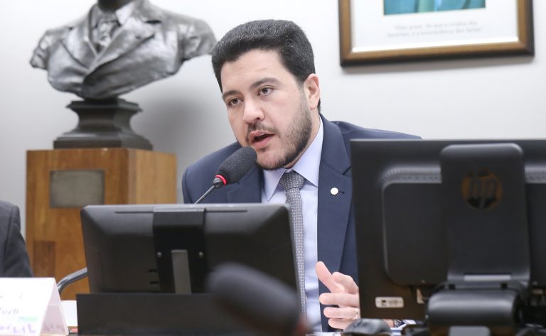 Comissão de Desenvolvimento Econômico debate regulação de plataformas digitais
