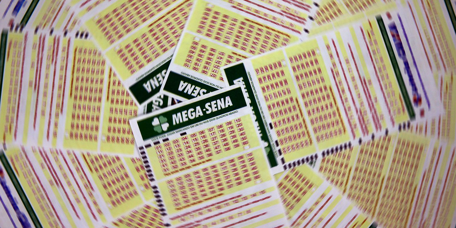 Mega-Sena acumula e prêmio milionário chega a R$ 52 milhões