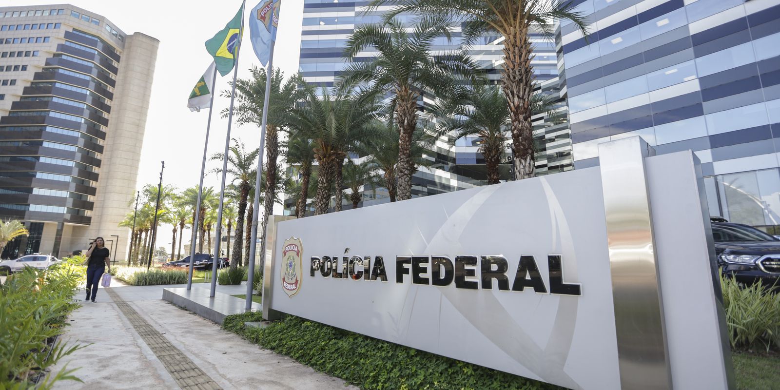 Polícia Federal prende pai de Daniel Vorcaro por liderança de milícia na Operação Compliance Zero